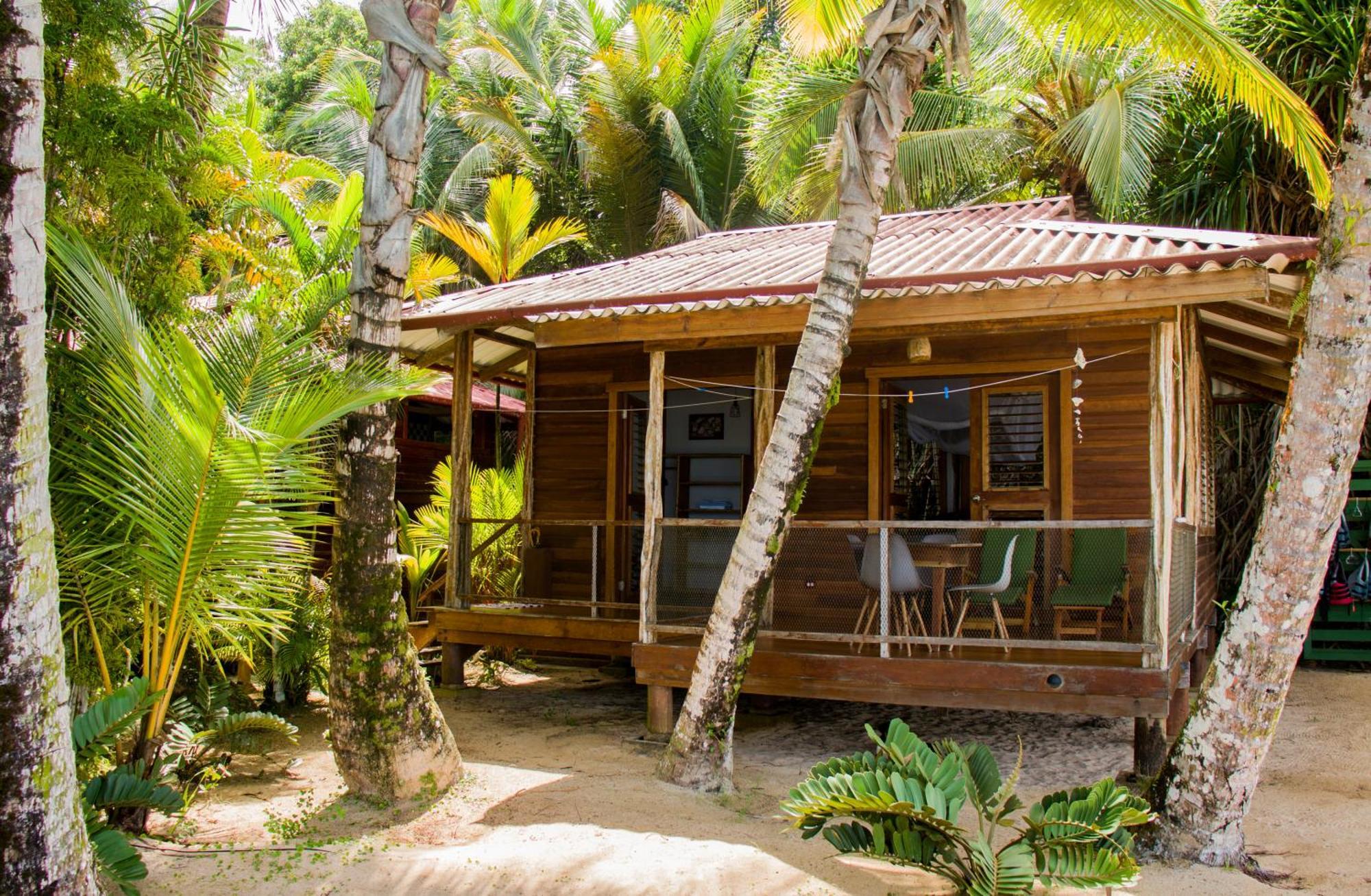 Casa Cayuco Eco-Adventure Lodge Bocas del Toro Exterior foto